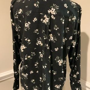 New Blouse, never used, no tags, old navy, size L.